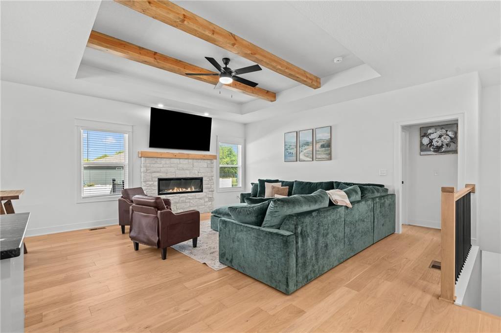 11808 E 231st Street Property Photo 7