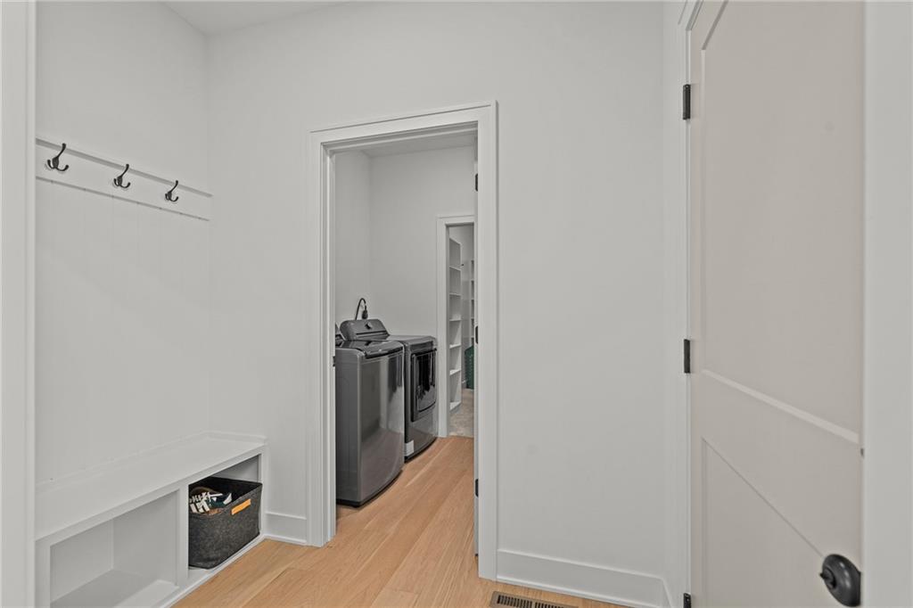 11808 E 231st Street Property Photo 15