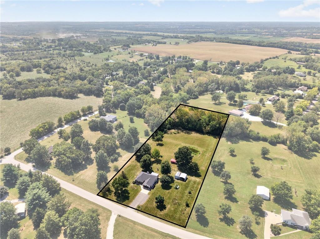 14318 Kimberly Drive Property Photo 3