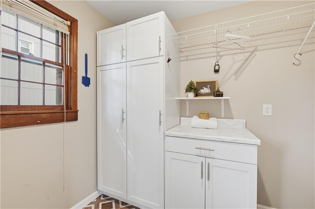13203 W 76th Street Property Photo 16