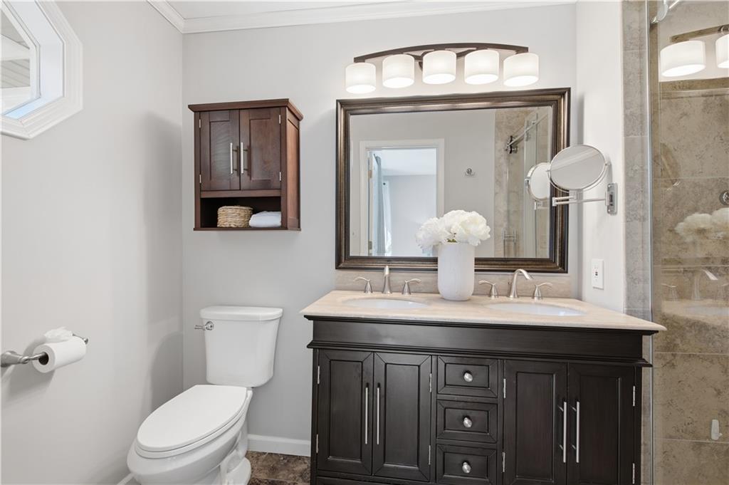 13203 W 76th Street Property Photo 20