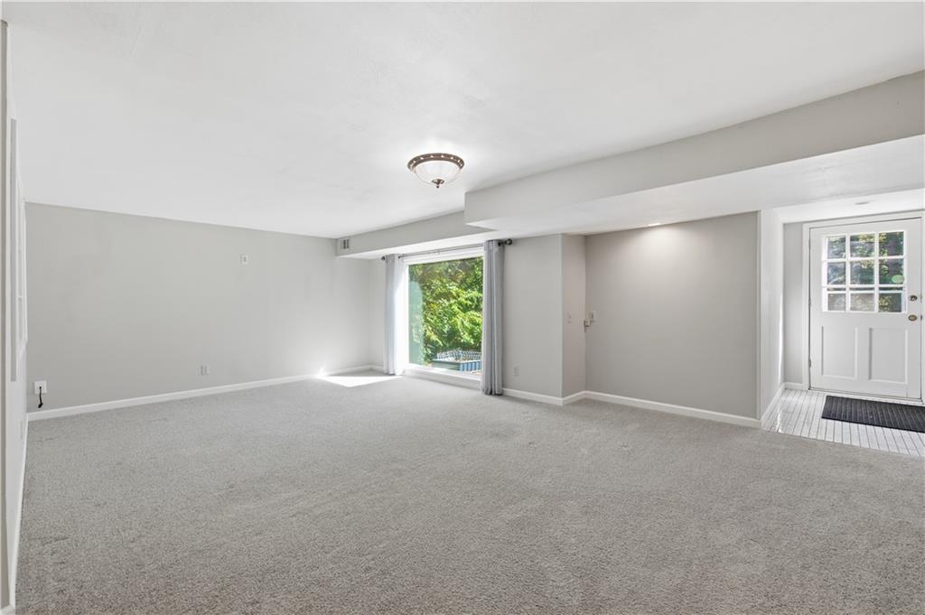 13203 W 76th Street Property Photo 34