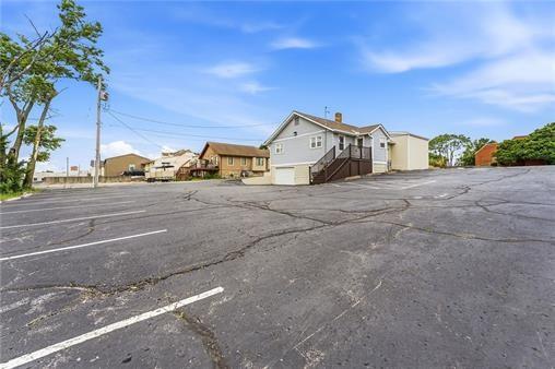 6107 Blue Ridge Boulevard Property Photo 5