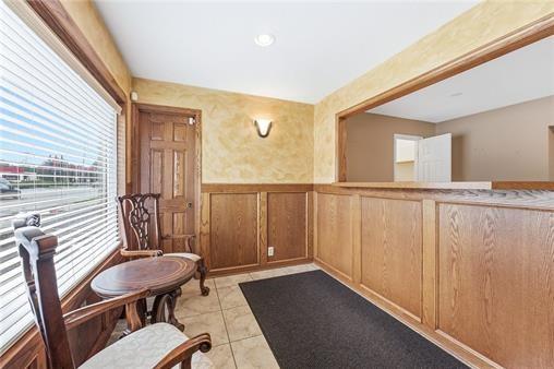 6107 Blue Ridge Boulevard Property Photo 8