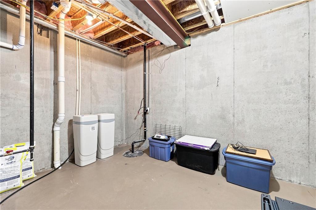 24940 W 143 Terrace Property Photo 33