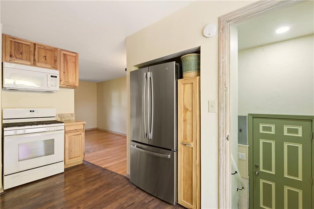 2134 Bristow Street Property Photo 6