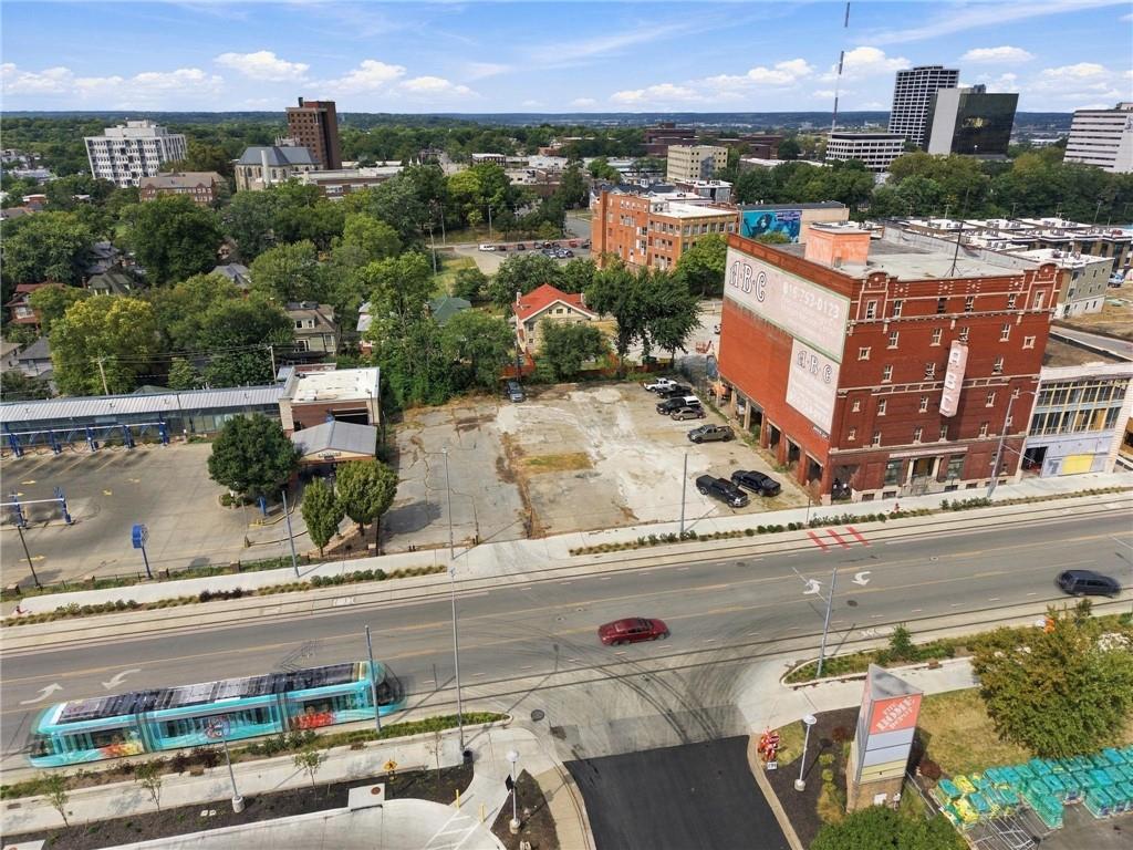 3260 Main Street Property Photo 1