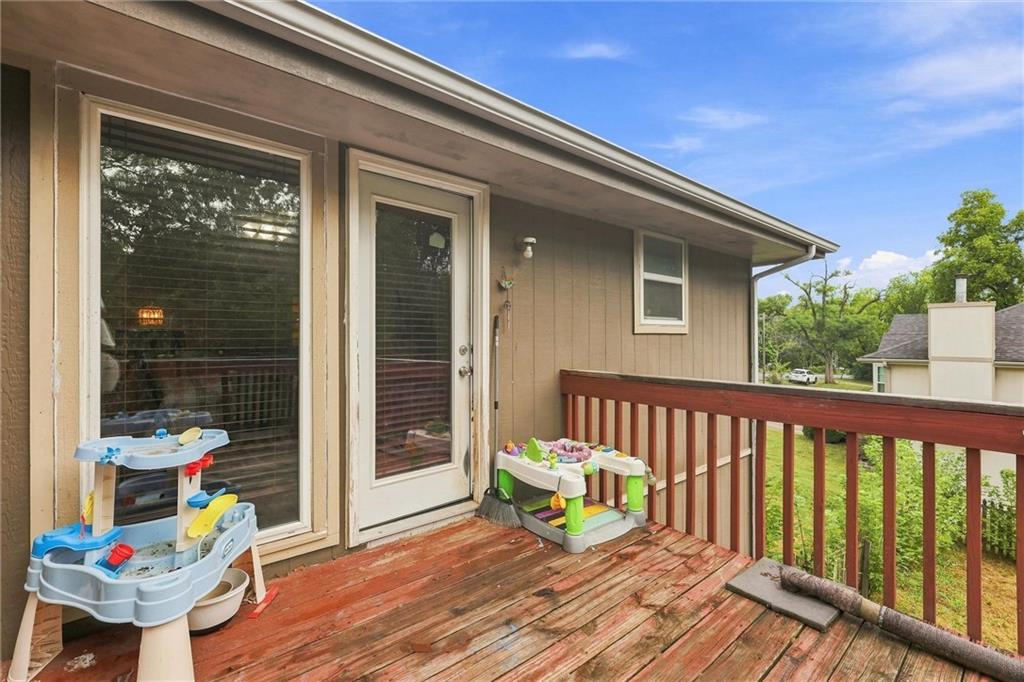 5409 N Poe Avenue Property Photo 6
