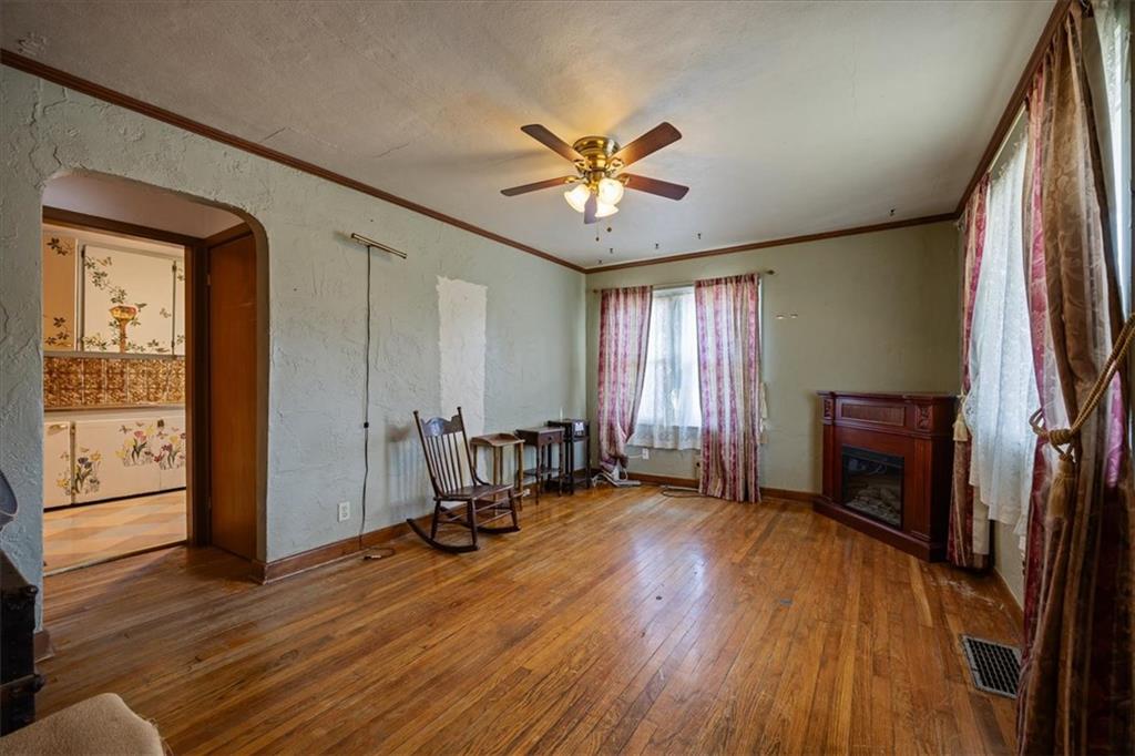 613 N Highland Drive Property Photo 6
