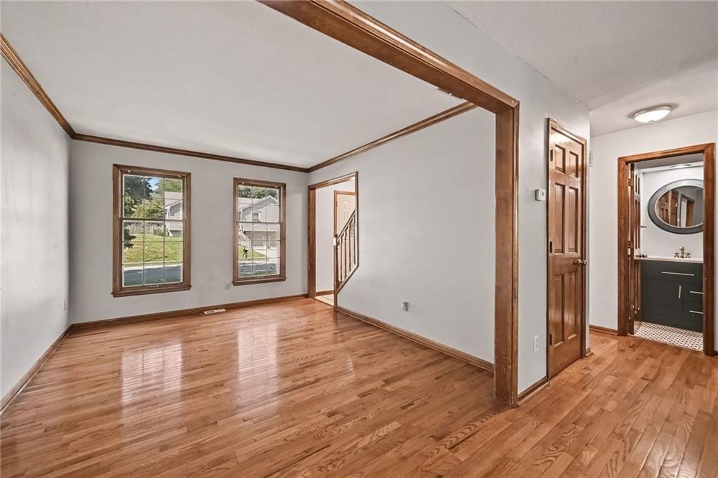 1629 Dunwich Drive Property Photo 4