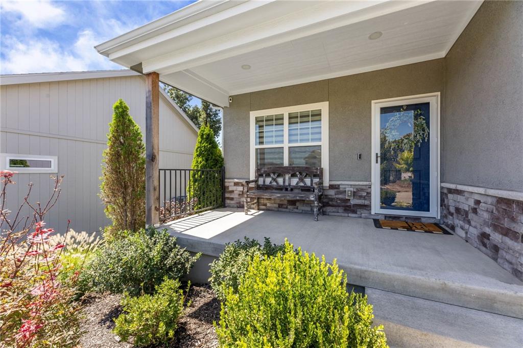 12526 S Hedge Court Property Photo 1