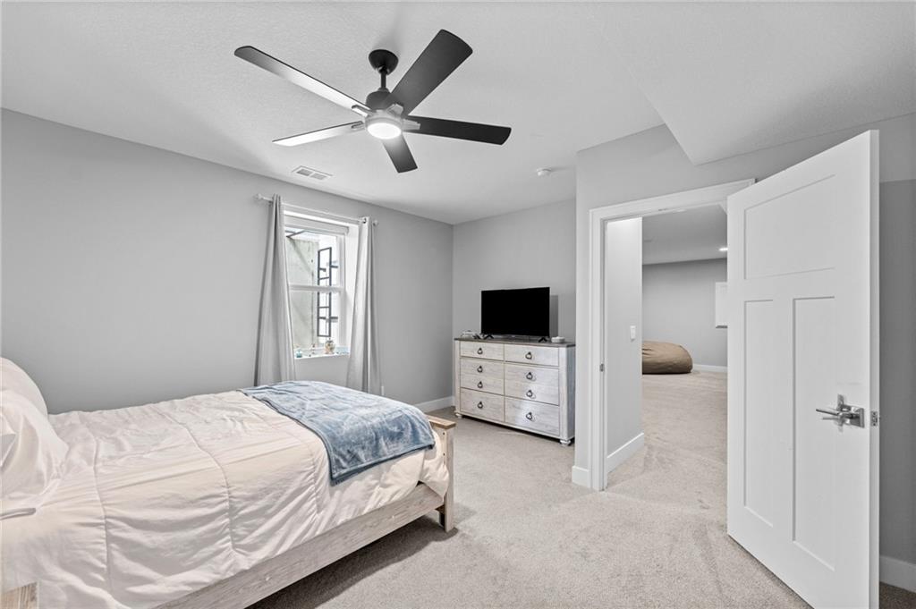 12526 S Hedge Court Property Photo 32