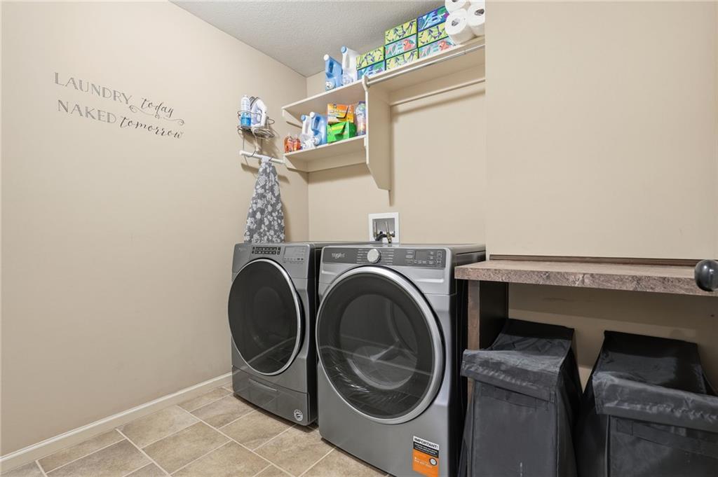 104 S Eastglen Drive Property Photo 19