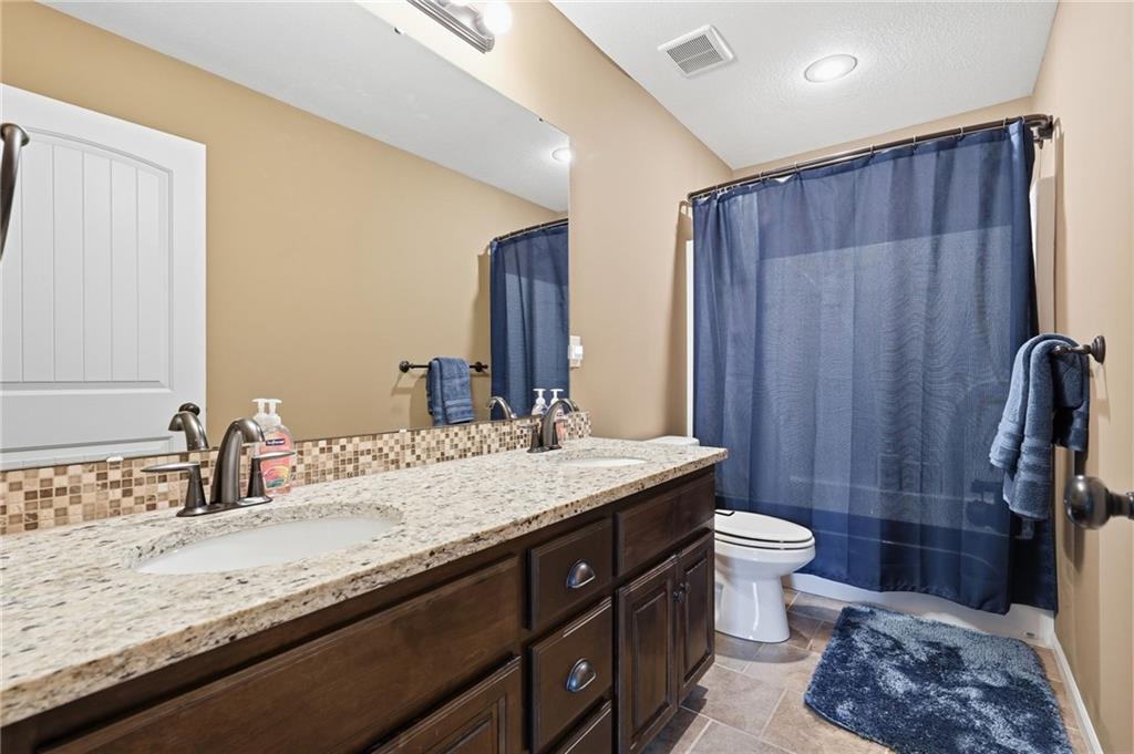 104 S Eastglen Drive Property Photo 22