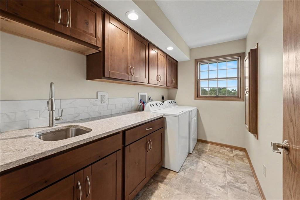 10950 Se E Highway Property Photo 6