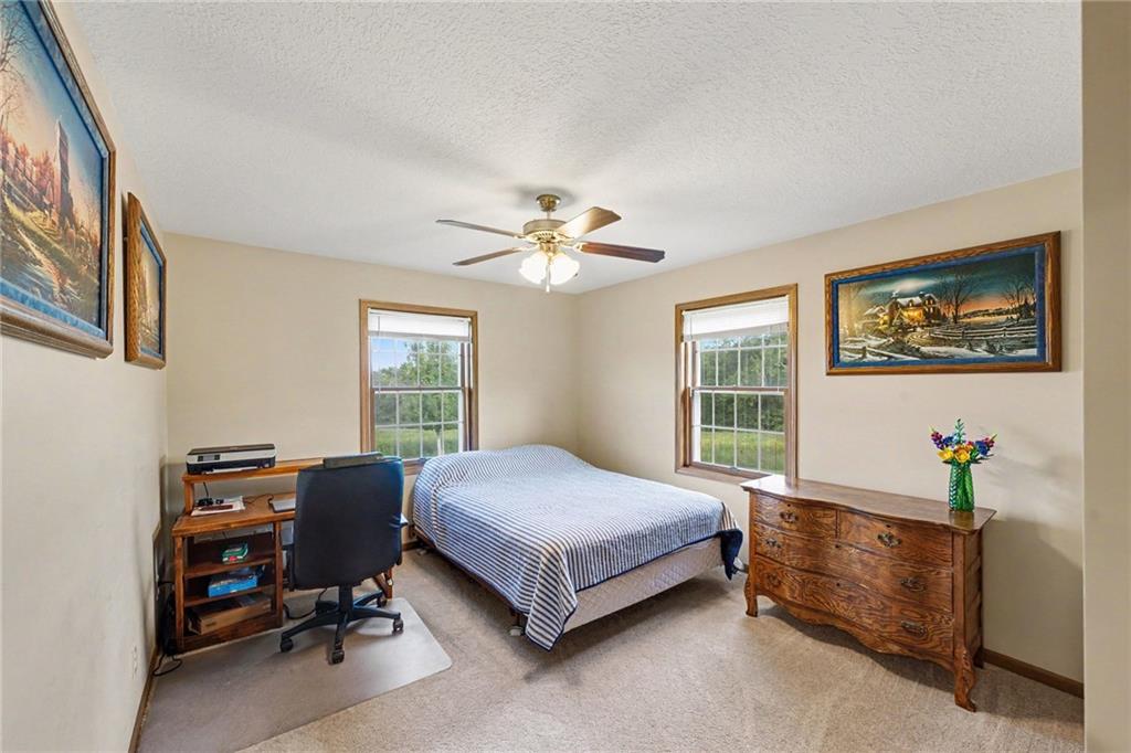 10950 Se E Highway Property Photo 16