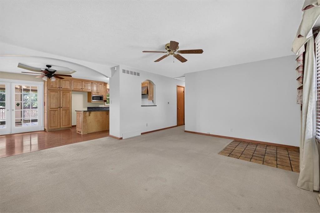 734 N Allen Road Property Photo 10