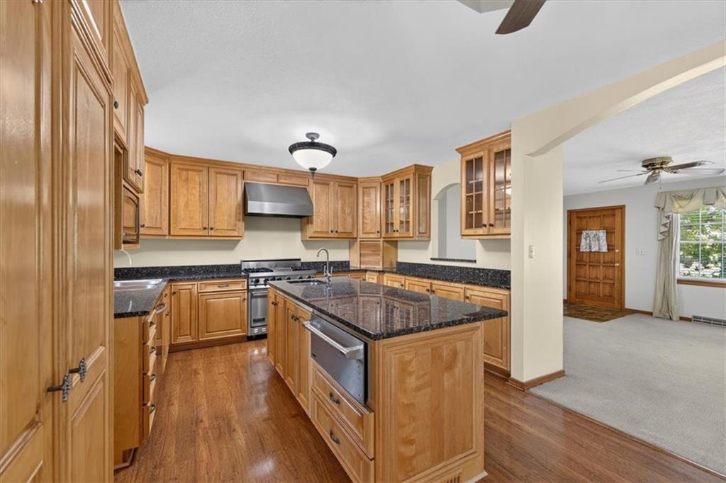 734 N Allen Road Property Photo 11