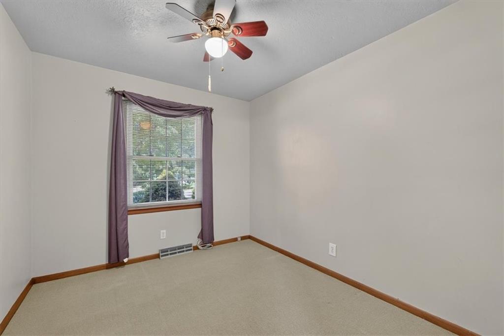 734 N Allen Road Property Photo 28