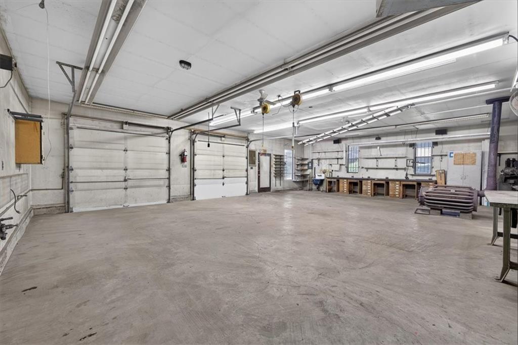 734 N Allen Road Property Photo 36