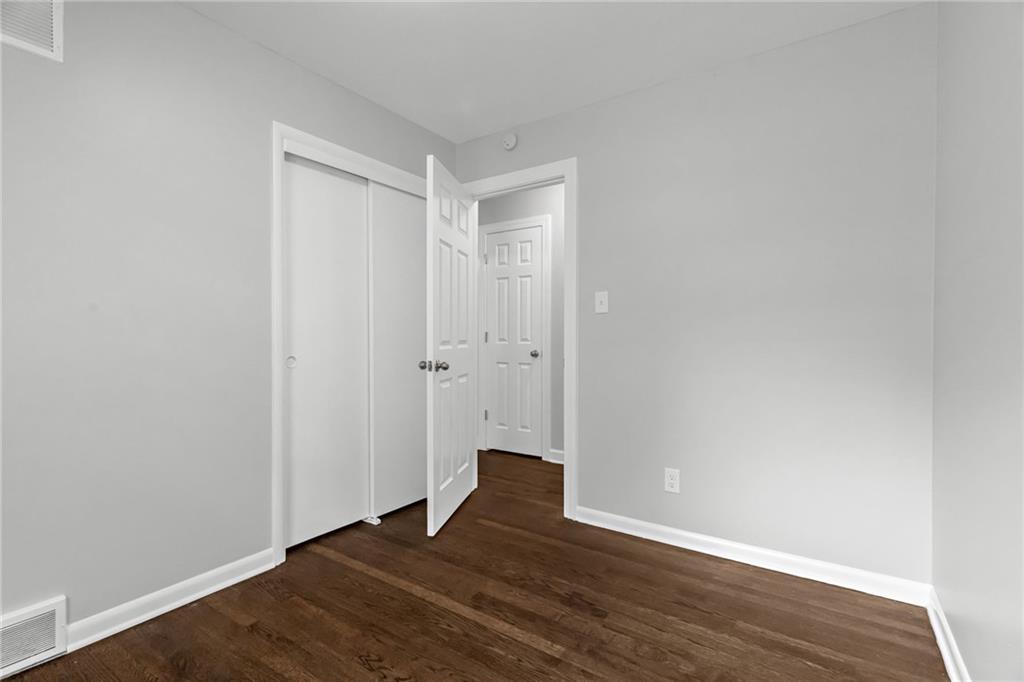 717 S Sunset Drive Property Photo 15