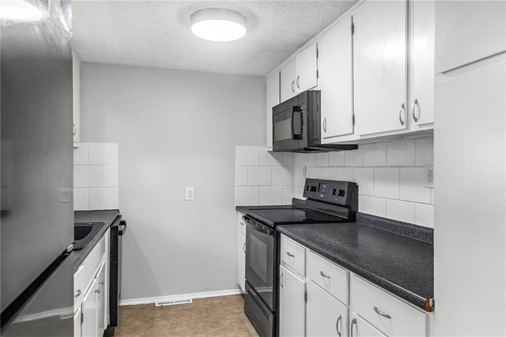 4024 N Spruce Avenue Property Photo 7