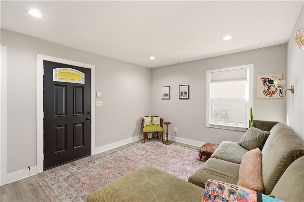 1712 S Brookside Avenue Property Photo 6