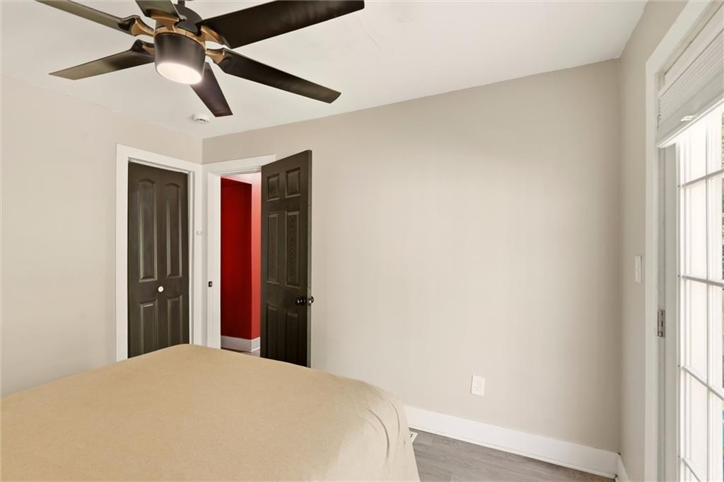 1712 S Brookside Avenue Property Photo 18