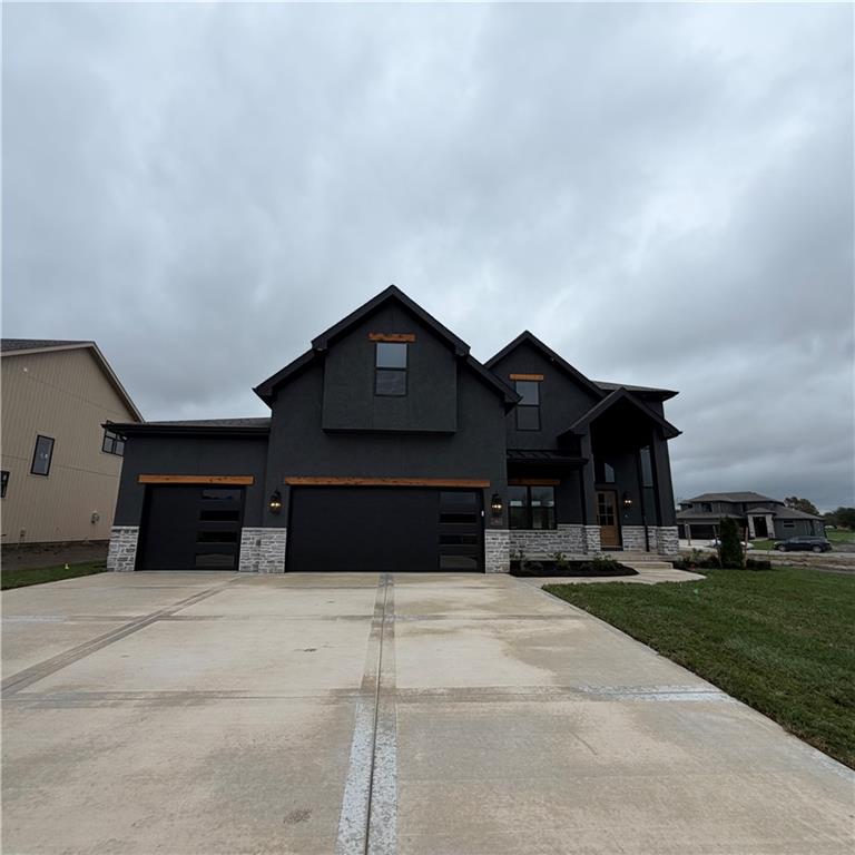 2365 Foxtail Drive Property Photo 1