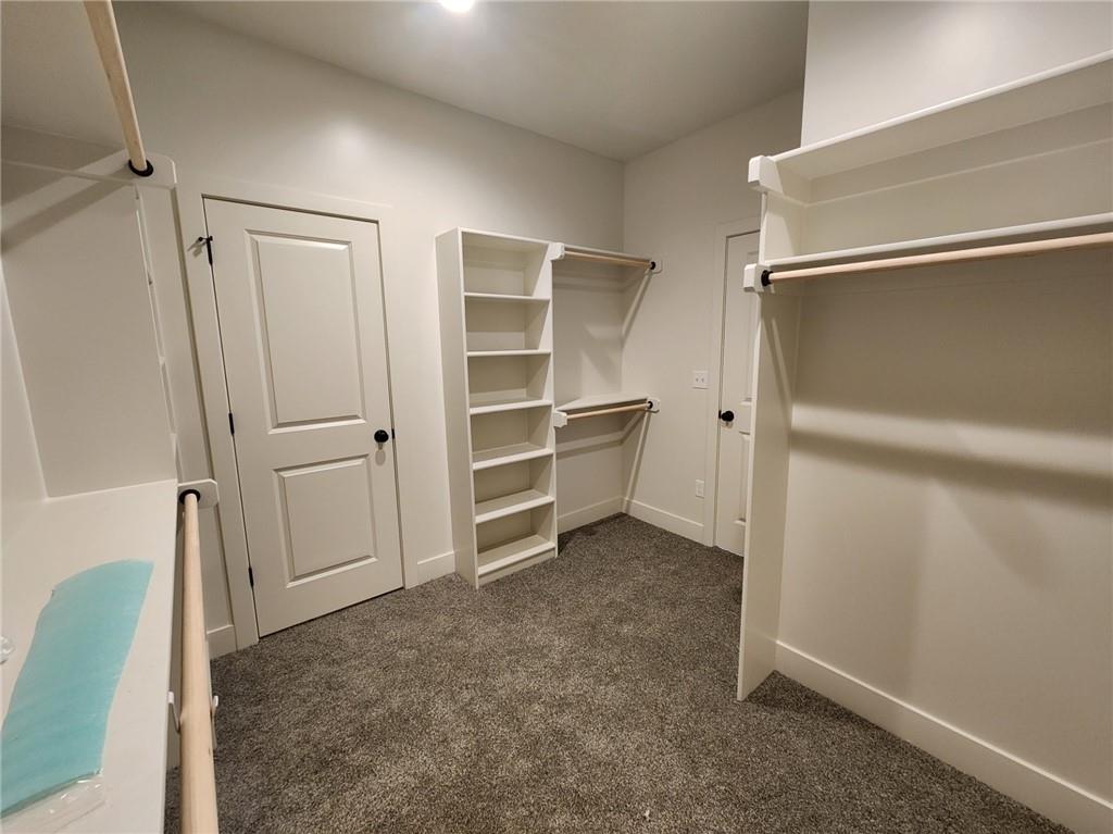 22182 W 116th Terrace Property Photo 17