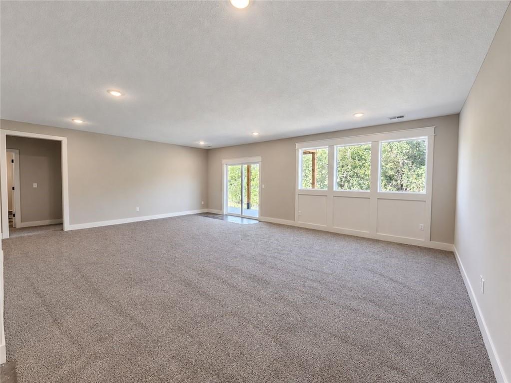 22182 W 116th Terrace Property Photo 24
