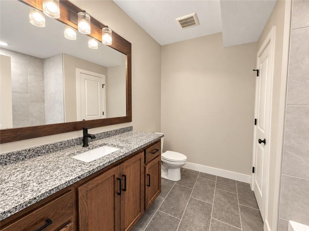 22182 W 116th Terrace Property Photo 28