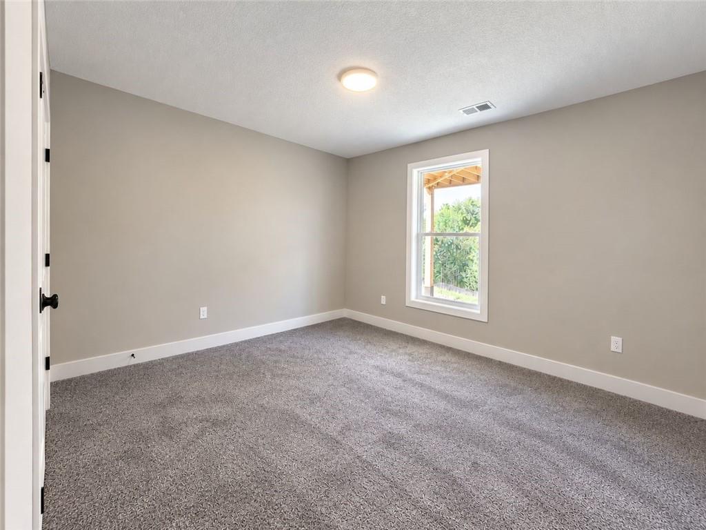 22182 W 116th Terrace Property Photo 29