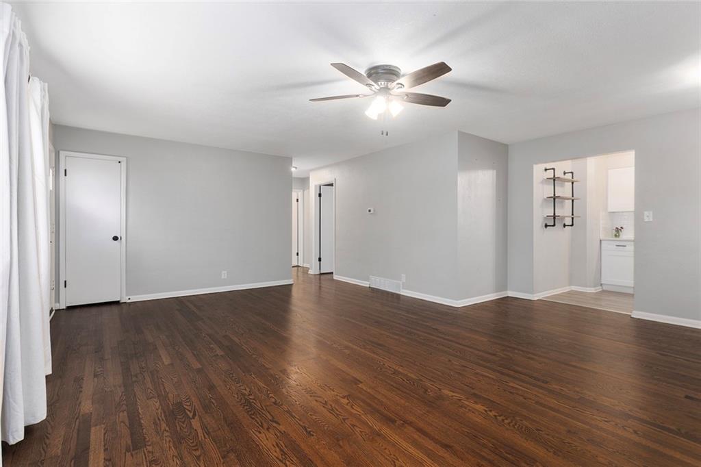 24 Virginia Drive Property Photo 6