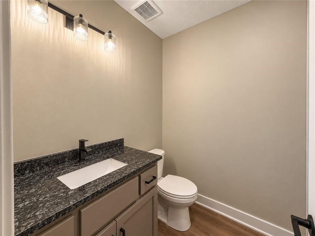 22180 W 116th Terrace Property Photo 27