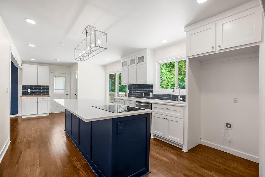 9209 Roe Avenue Property Photo 19