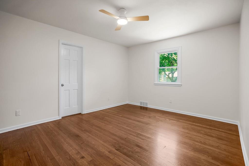 9209 Roe Avenue Property Photo 22