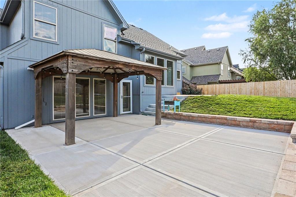 1705 Nw 93rd Street Property Photo 6