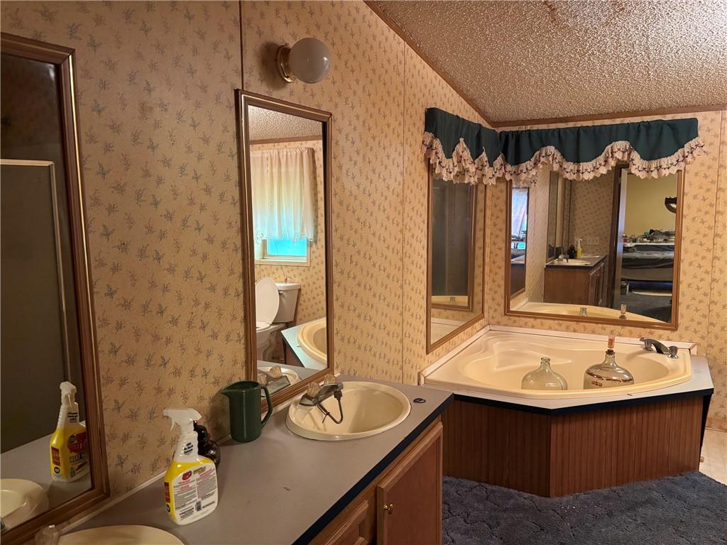 147 Monument Road Property Photo 9