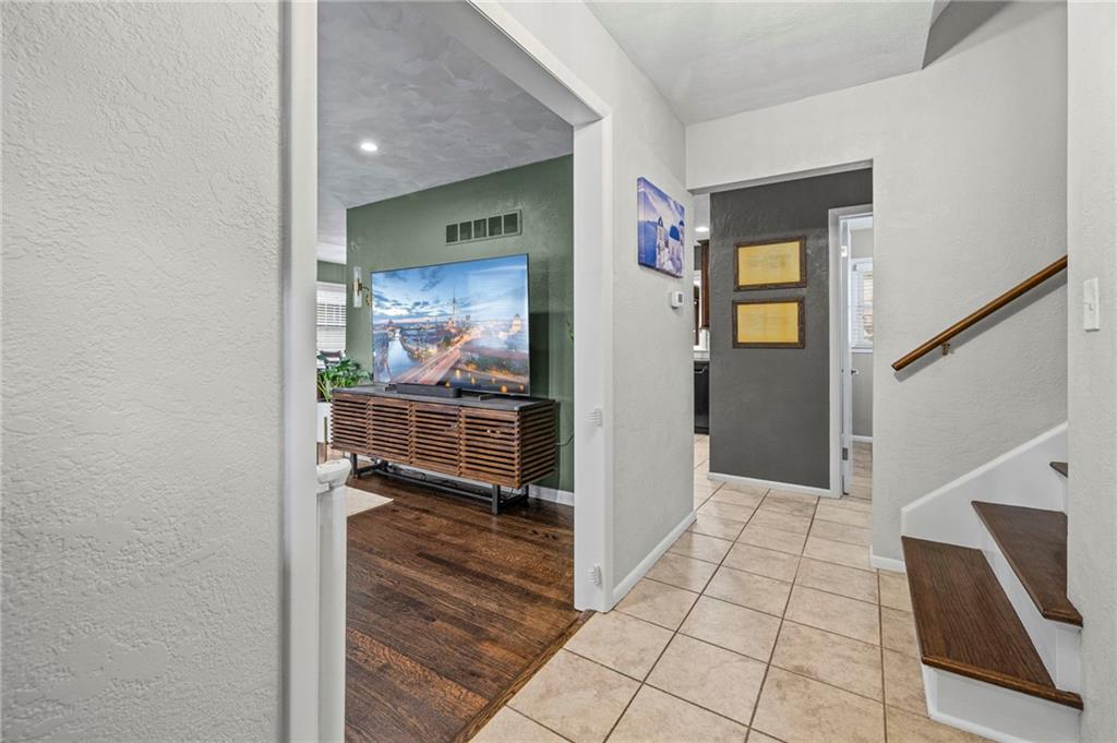 8921 Conser Drive Property Photo 4