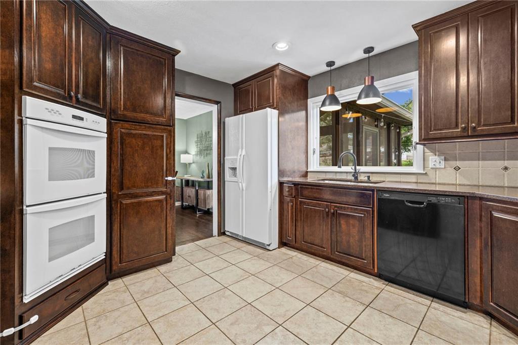 8921 Conser Drive Property Photo 10