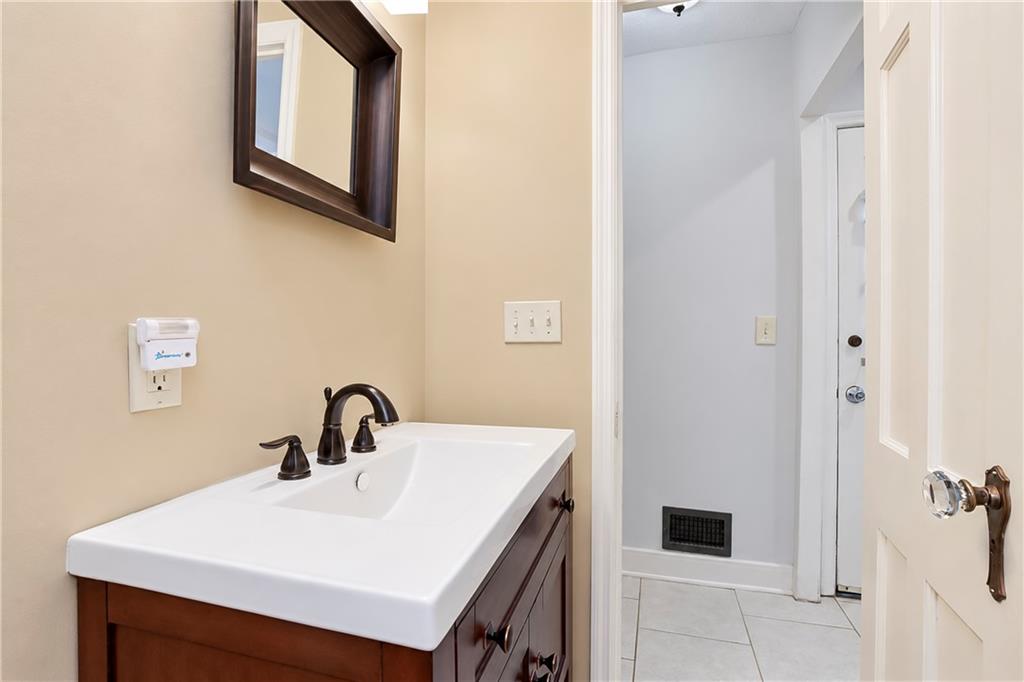 6821 Brookside Road Property Photo 13