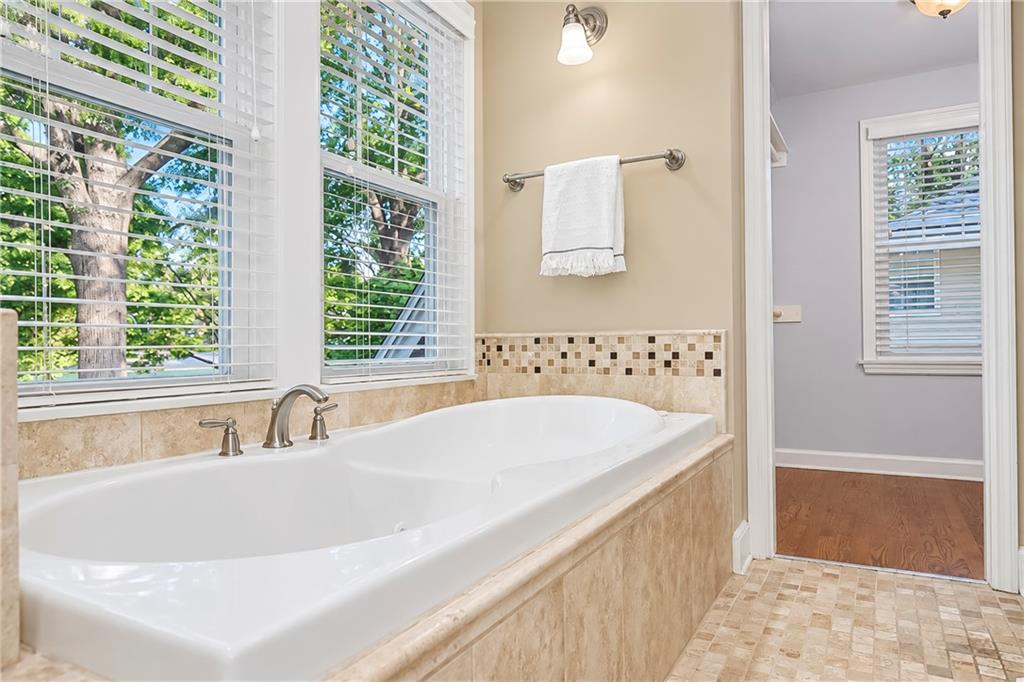 6821 Brookside Road Property Photo 19