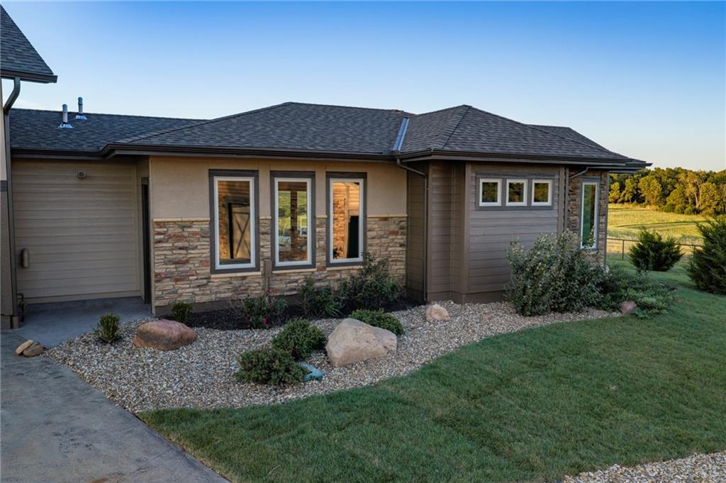 17688 Golden Road Property Photo 28