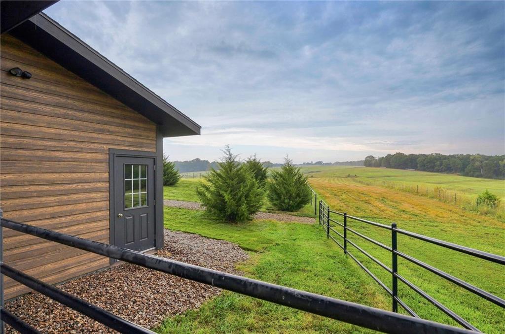 17688 Golden Road Property Photo 43