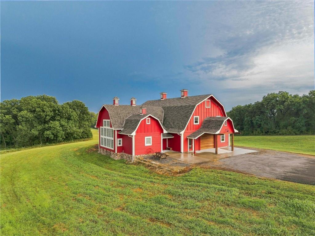 17688 Golden Road Property Photo 52