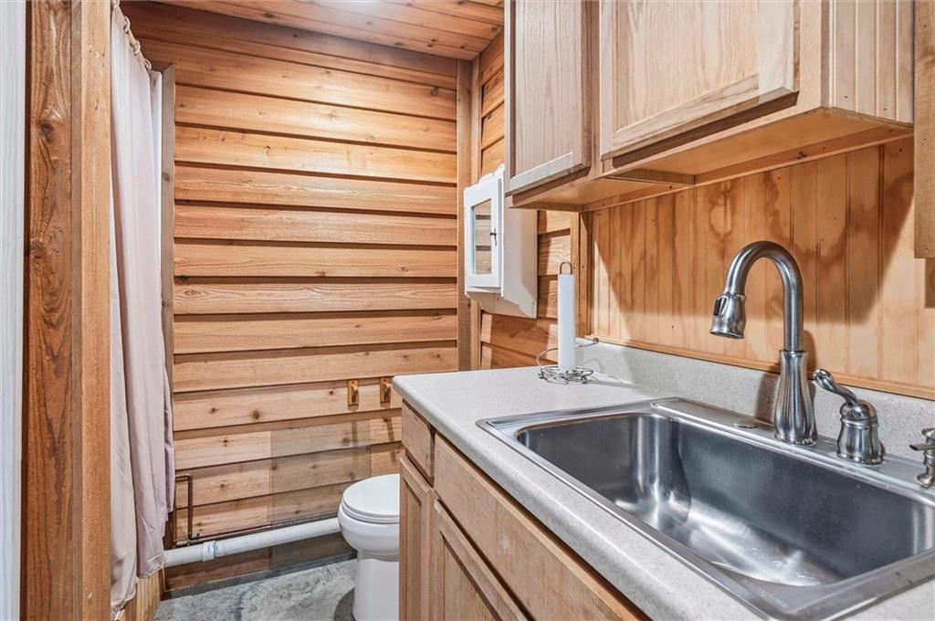 17688 Golden Road Property Photo 59