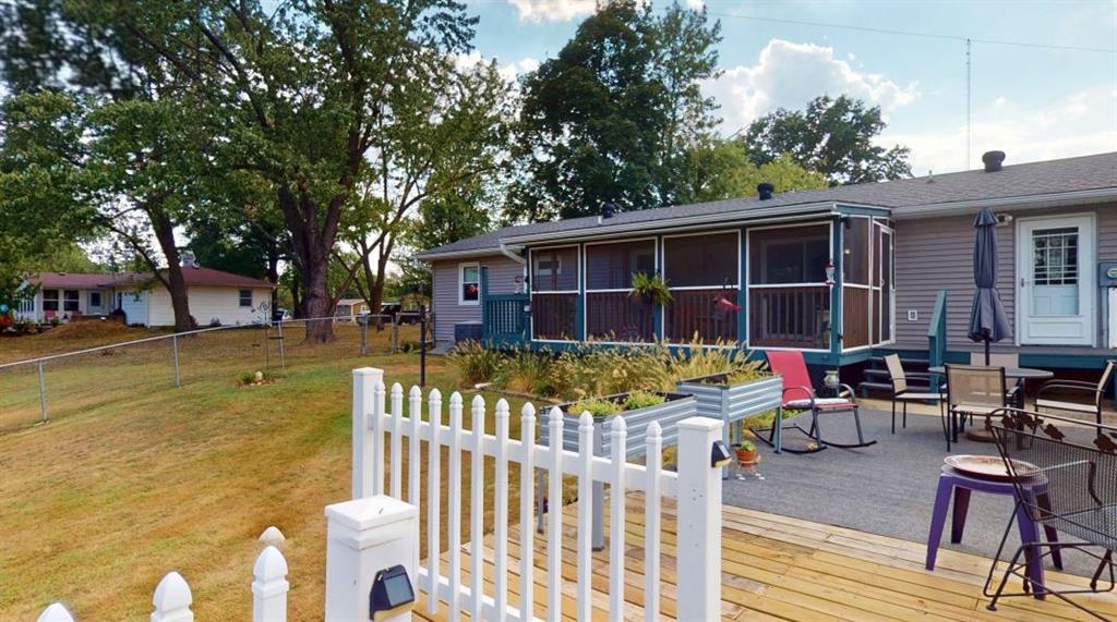 15403 S 1413 Road Property Photo 4