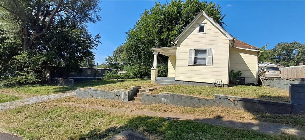 2614 S 19th Street Property Photo 1