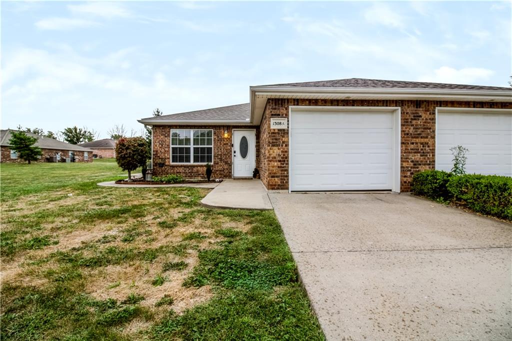 1308 Sandra Drive Property Photo 3